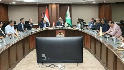 المواطن أولا والمقصر يحاسب.. الجيزة توجه تحذيرات لرؤساء الأحياء والمراكز