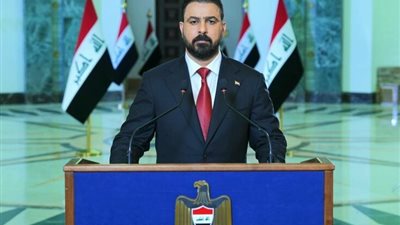 رئيس الوزراء العراقي الجديد يتعهد بمحاربة الفساد خلال مراسم تسلمه المنصب