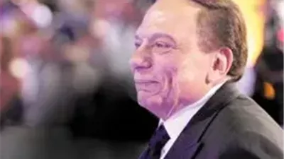 في عيد ميلاده تعرف علي أجرأ الأعمال التي قام بها الزعيم عادل إمام 