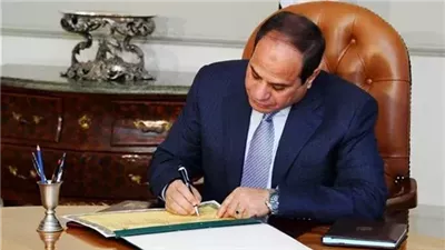 الجريدة الرسمية تنشر 3 قرارات للرئيس السيسي تخص النقل والاتصالات والاقتصاد.. تفاصيل