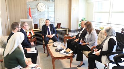 وزير التعليم العالي يبحث آفاق التعاون المشترك مع سفير التشيك