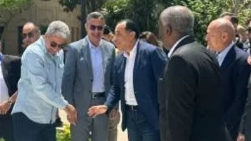 رئيس الوزراء يتفقد