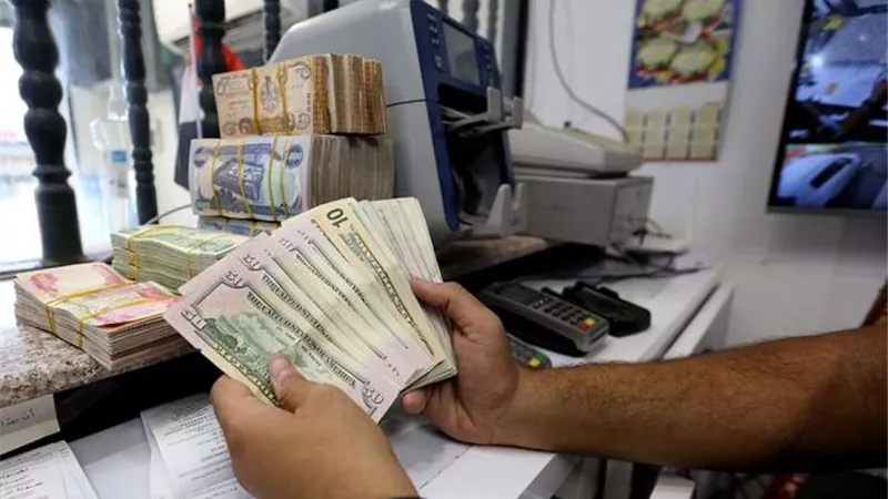أسعار صرف الدولار مقابل الدينار العراقي منتصف تعاملات اليوم الأربعاء 