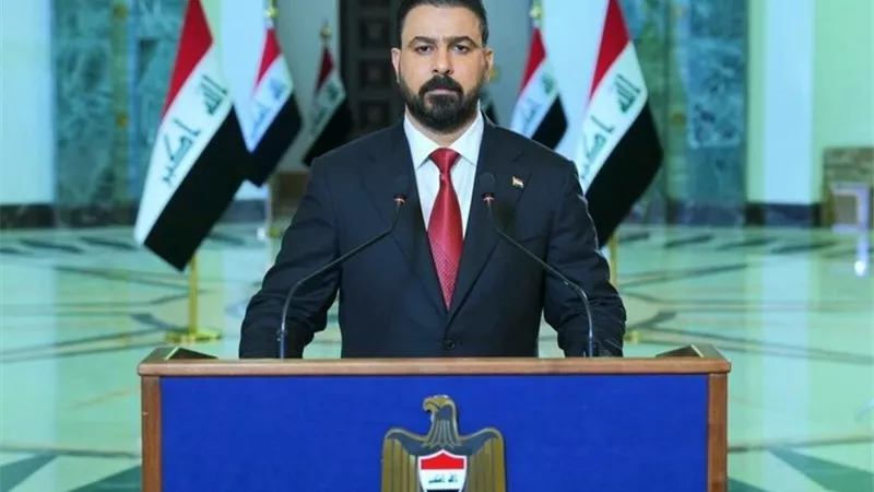 رئيس الوزراء العراقي الجديد يتعهد بمحاربة الفساد خلال مراسم تسلمه المنصب