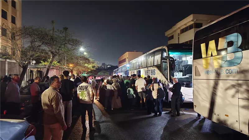 «ربنا كرمنا».. حجاج الإسكندرية يروون لحظات الشوق قبل السفر إلى الأراضي المقدسة