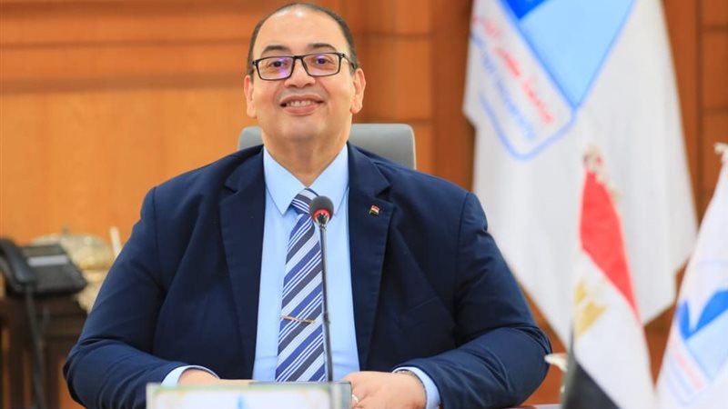 رئيس جامعة كفر الشيخ