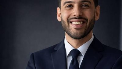 خبير اقتصادي يرجّح تثبيت أسعار الفائدة خلال اجتماع البنك المركزي غدًا 