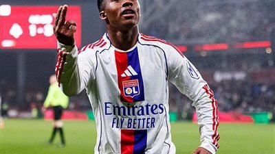 إندريك يودع ليون ويستعد لتحدي مورينيو في ريال مدريد