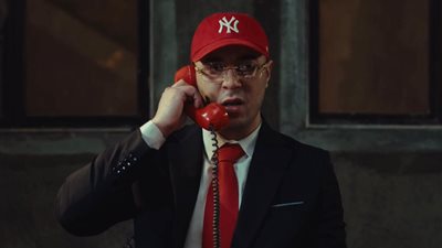كولوبيكس يجمع شاهين وأوني في كله زي بعضه