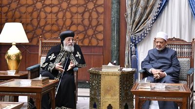 البابا تواضروس يهنئ شيخ الأزهر بقرب حلول عيد الأضحى المبارك