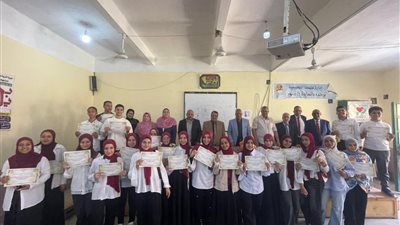 «شتاء رقمي» يضيء طهطا.. تكريم 23 طالبًا من الفائزين على مستوى الجمهورية