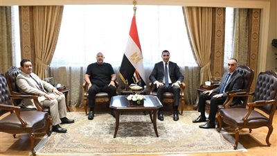 اجتماع ثلاثي لبحث أوضاع الأندية الجماهيرية بحضور الرابطة