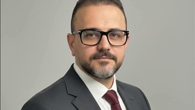 عماد زكي: العمل الجاد والتواصل مع المواطن هو منهجية الوفد خلال المرحلة القادمة