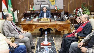 محافظ المنوفية يستقبل وفد الكنيسة الإنجيلية للتهنئة بعيد الأضحى