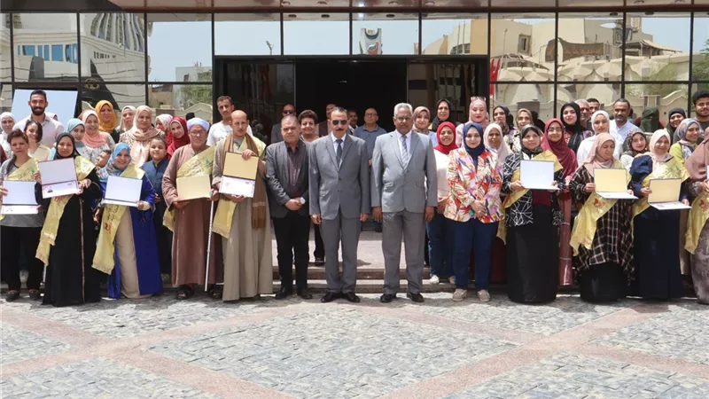 محافظ سوهاج يدشن مبادرةقرية صديقة للأشخاص ذوي الإعاقة بقرية نيدة