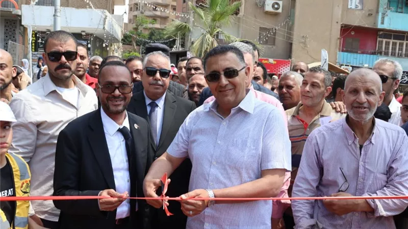محافظ القليوبية يفتتح معرضاً لبيع الخضار واللحوم بالقناطر الخيرية