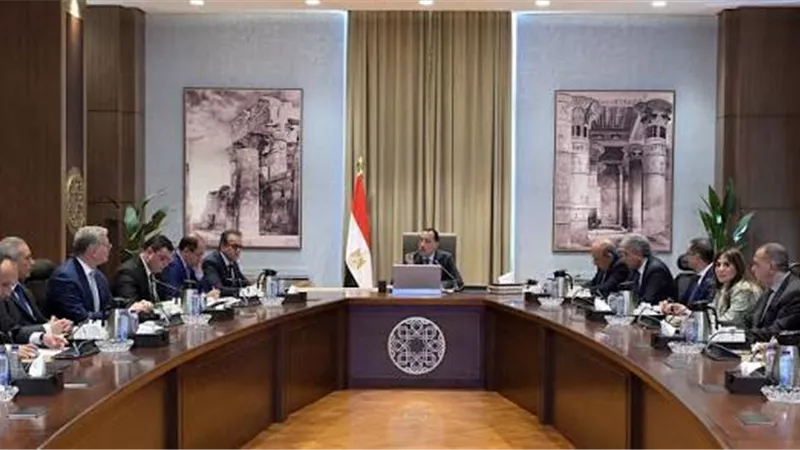 مدبولي من الجيزة: لا داعي لقلق أولياء الأمور من تطوير المناهج.. وهدفنا تأهيل الطلاب