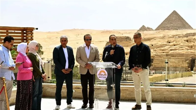 مدبولي يعلن خطة عاجلة لتطوير كفر طهرمس ونزلة السمان 
