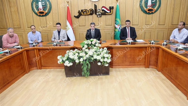 اثناء الاجتماع