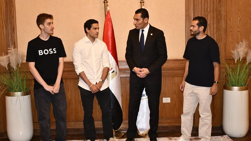 وزير الشباب والرياضة