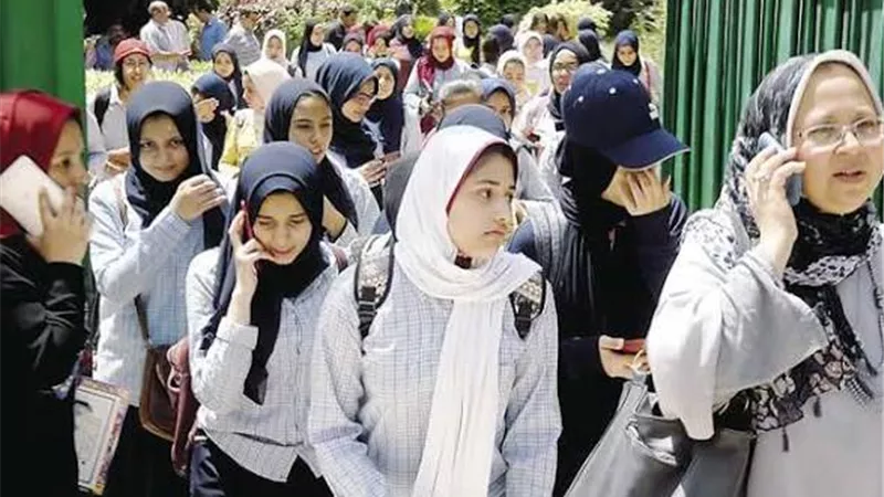 جاء متوسطًا.. نرصد آراء الطلاب في امتحان اللغة الأجنبية الثانية للثانوية العامة 