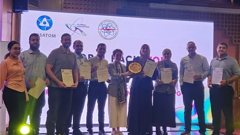 فريق من هندسة عين شمس يبتكر روبوتات لحماية المحطات النووية.. تفاصيل 