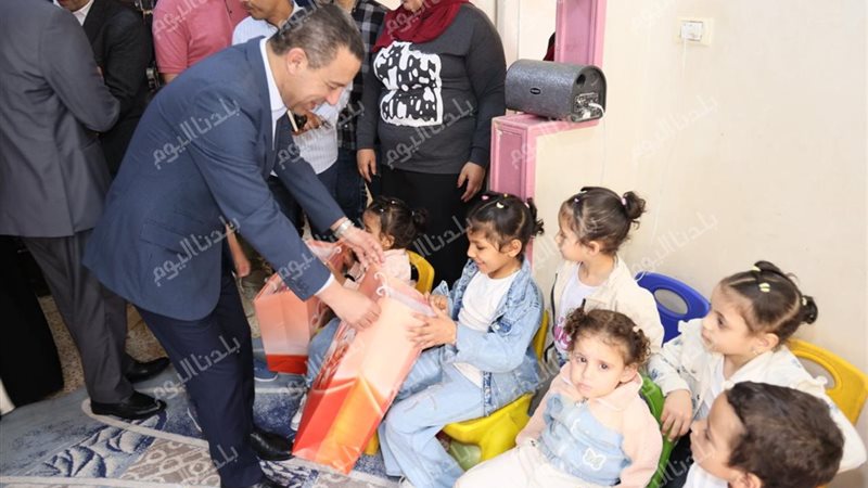 محافظ المنوفية اثناء