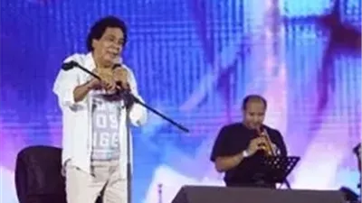 محمد منير يشعل مهرجان العلمين الجديدة بحفل استثنائي ويعيد بريق الطرب الأصيل