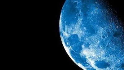 ما هو القمر الأزرق الصغير؟.. العالم علي موعد مع ظاهرة فلكية
