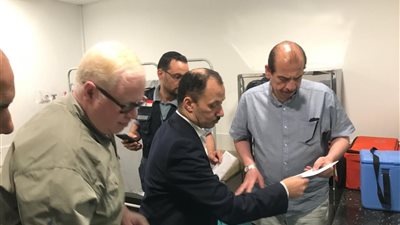 نائب وزير الصحة يراجع جاهزية الحجر الصحي بمطار القاهرة لاستقبال الحجاج