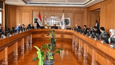 رئيس جامعة العاصمة: التوسع في زراعة الحرم الجامعي لتعزيز الاستدامة وتحويل الجامعة إلى نموذج أخضر