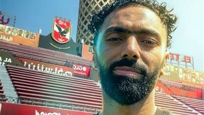 هل سيرحل حسين الشحات عن الأهلي؟.. تطورات مثيرة بعد جلسة التجديد الأخيرة |خاص