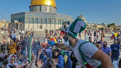 غزة تحتفل بعيد الأضحى فوق ركام المساجد وتتحدى الحصار المستمر