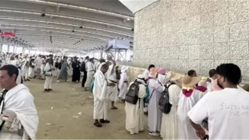 بعثة الحج تتابع ميدانيًا مخيمات منى.. وتؤكد انسيابية تفويج الحجاج لرمي الجمرات