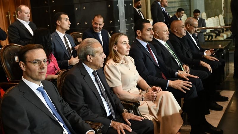 وزير الشباب والرياضة
