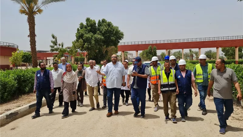 رئيس مياه سوهاج يتفقد محطة معالجة الصرف الصحي الثلاثية بالكولا .. صور