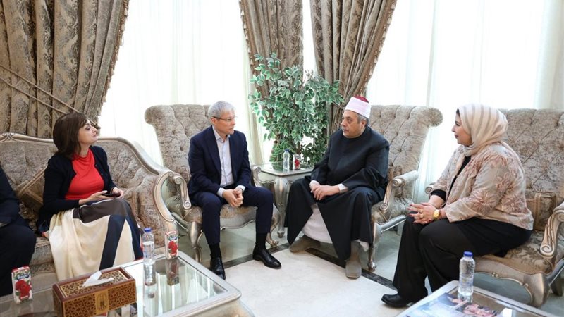 القائم بعمل وكيل