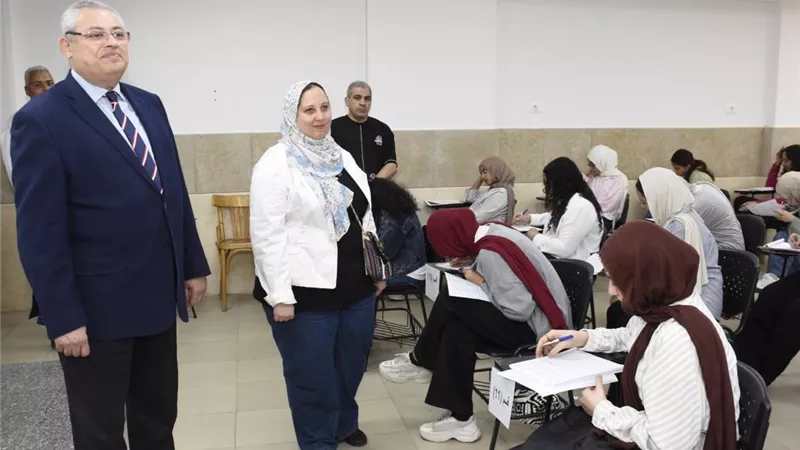 نائب رئيس جامعة عين شمس يشدد على سرعة الانتهاء من إعلان النتائج