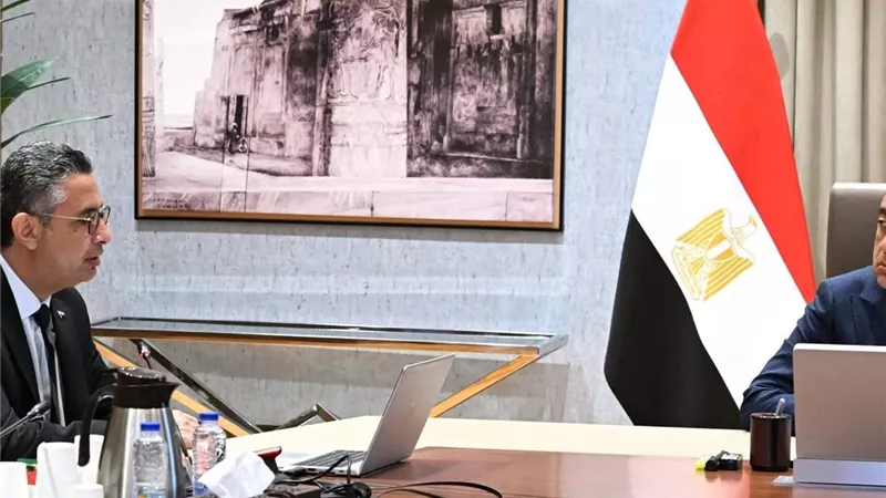 رئيس الوزراء يبحث تطوير منظومة الدعم وتعزيز كفاءة برامج الحماية الاجتماعية