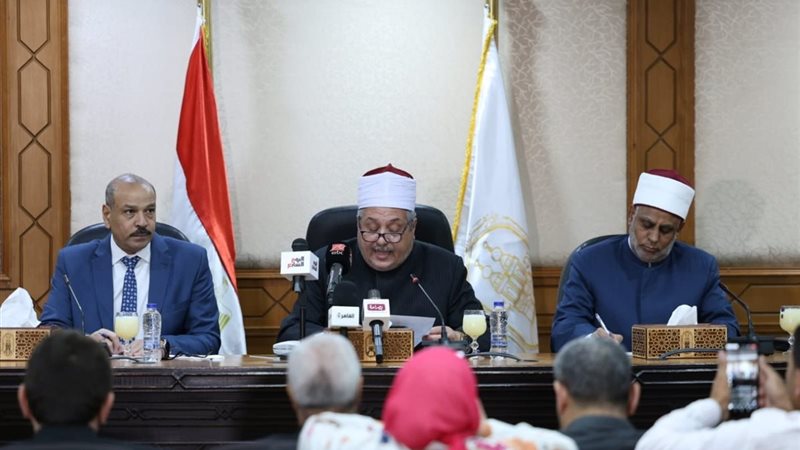 الشيخ أيمن عبدالغني،