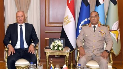 وزير الدفاع والإنتاج الحربى يلتقى نائب رئيس مجلس الوزراء وزير دفاع البوسنة والهرسك