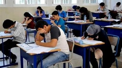 امتحان الفيزياء الثانوية العامة 2026.. عدد الأسئلة وتوزيع الدرجات قبل اختبار الخميس