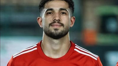 بيراميدز يحسم أول صفقاته الصيفية بضم خالد عوض من طلائع الجيش
