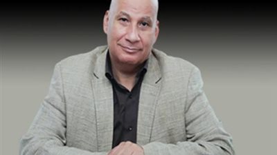 استشاري الطب النفسي: اللجوء للإنترنت في التشخيص الطبي قد يسبب اضطرابات نفسية وجسدية