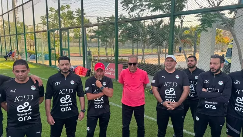 مصطفى عزام يجتمع بمنتخب مصر للشباب ويؤكد دعم مجلس الإدارة لتحقيق بطولة شمال أفريقيا 