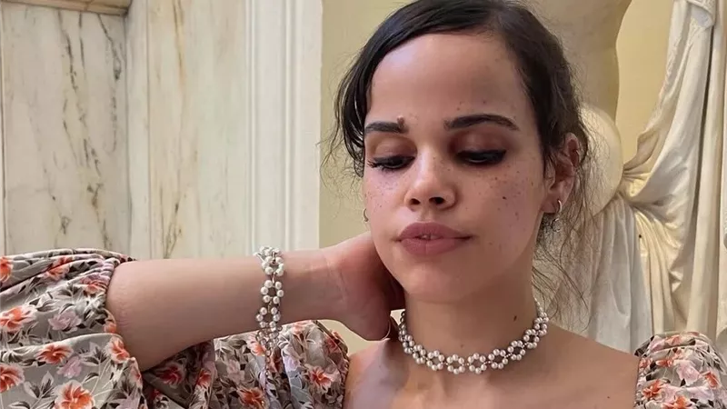 ظهور نور عمرو دياب في 