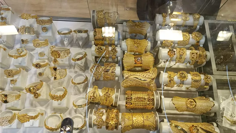 هبوط حاد للذهب في مصر مع تراجع الأسعار العالمية رغم صعود الدولار