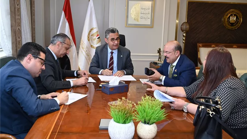 وزير التموين يلتقي نواب البرلمان لتعزيز التواصل مع المواطنين