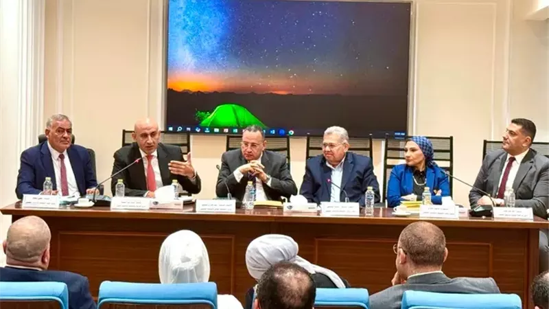 برئاسة الشيحي.. جلسة برلمانية تجمع وزيرا 