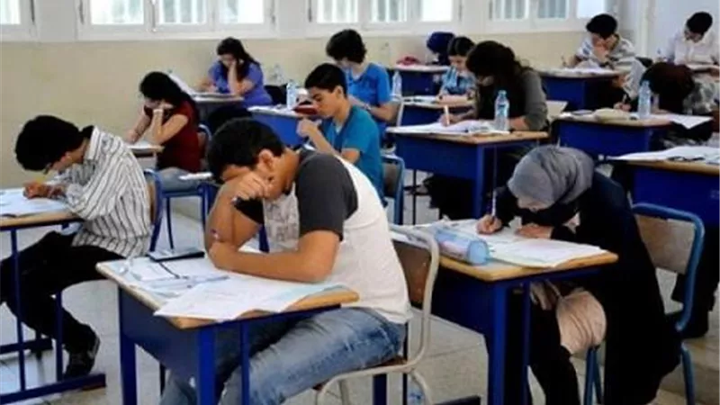 امتحان الكيمياء للثانوية العامة 2026.. عدد الأسئلة وتوزيع الدرجات قبل انطلاق الاختبار